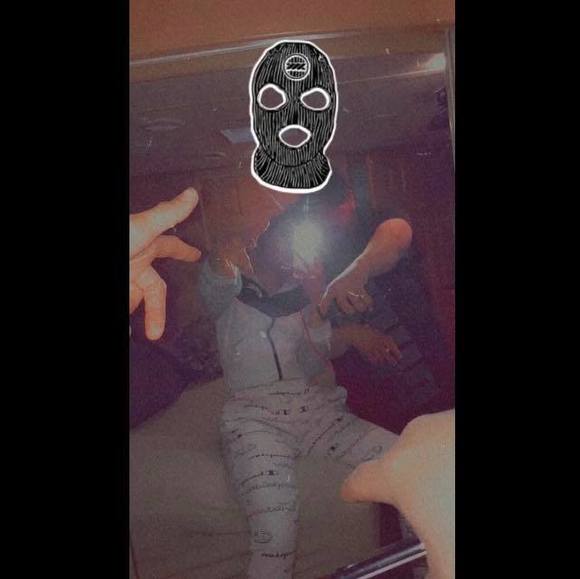 Meet your Posher, Alivia - Picture 1 of 1